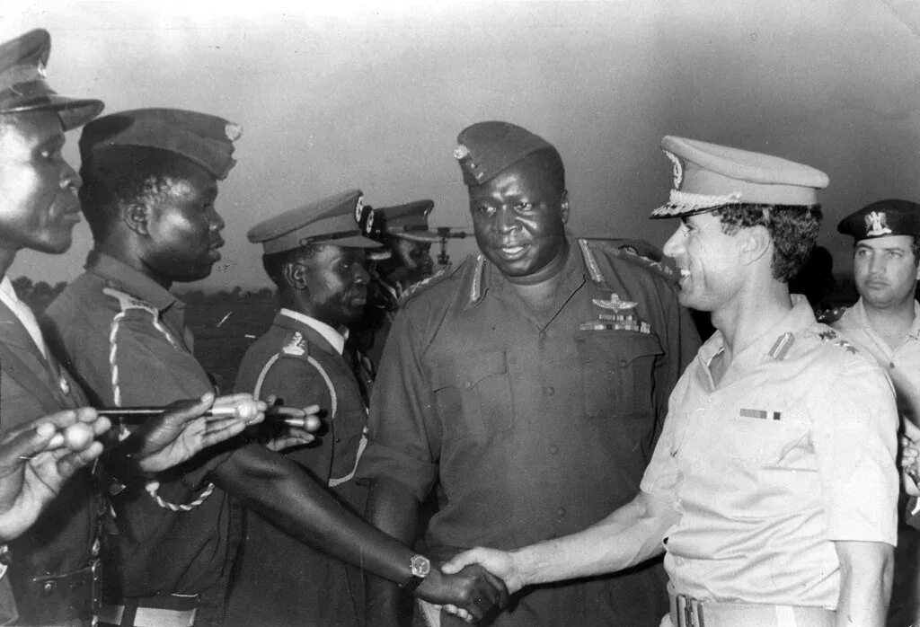 Президент уганды амин. Президент уганды иди амин. Диктатор уганды иди амин людоед. Мобуту сесе секо диктатор. Иди амин уганда каннибал.