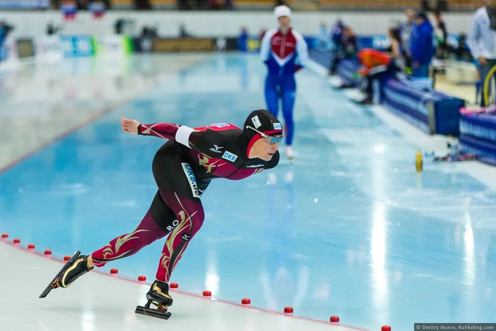 лучшие конькобежцы дистанцию 1. а паншин конькобежец. ангелина голикова конькобежный фото. лучшие конькобежцы дистанцию 1500м пробегают за 1 мин. лучшие конькобежцы дистанцию 1.
