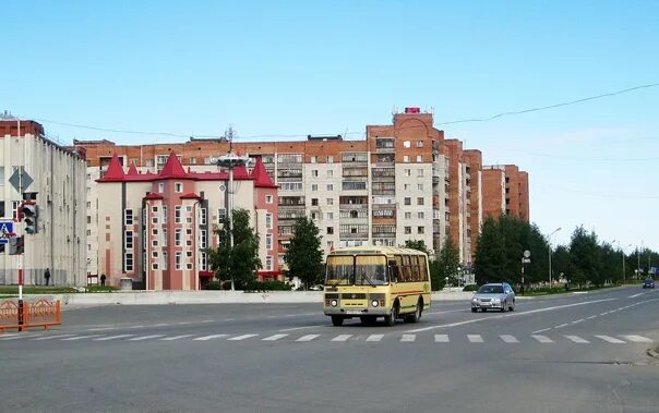 Строителей. Г стрежевой томская область. Стрежевой улицы города. Стрежевой улицы города. Стрежевой город томская область.