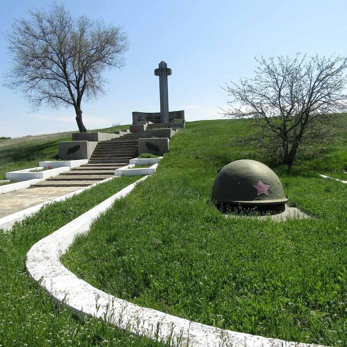 Калиновская гора суровикино. Суровикино калинова гора. Суровикино мемориал. Калиновская гора суровикино. Хутор калининский ростовская область.