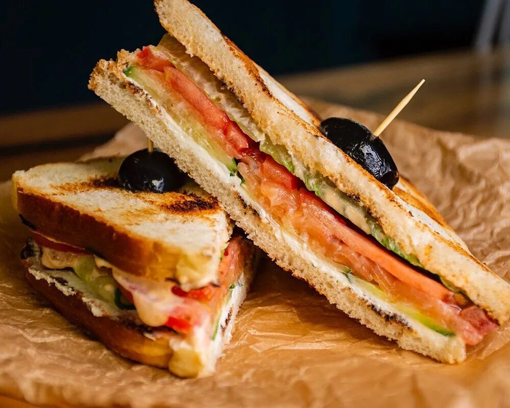 Сэндвич пан банья. Вот так человек изобрел бутерброд. Сэндвичи в дорогу. Бутерброды в кафе. Презентация путешествие бутерброда.