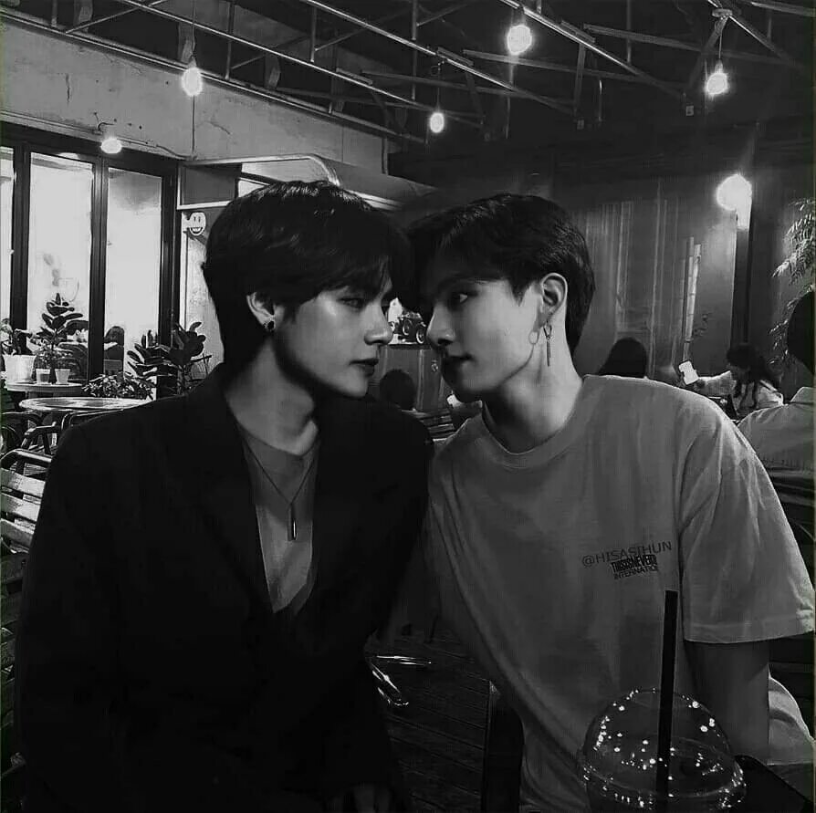 Солнце фф вигуки. Вигуки БТС Эстетика. Вигуки BTS Эстетика. Hisasihun Vkook. БТС ТЭГУКИ.
