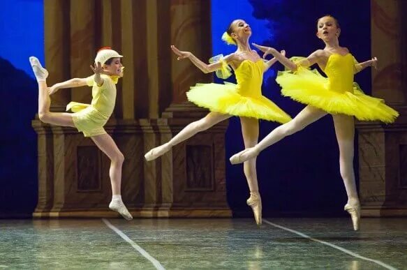 Самарский хореографический колледж. Святослав моисеев балет. Хореографический колледж. Самарское хореографическое училище (колледж). Самара балетное училище.