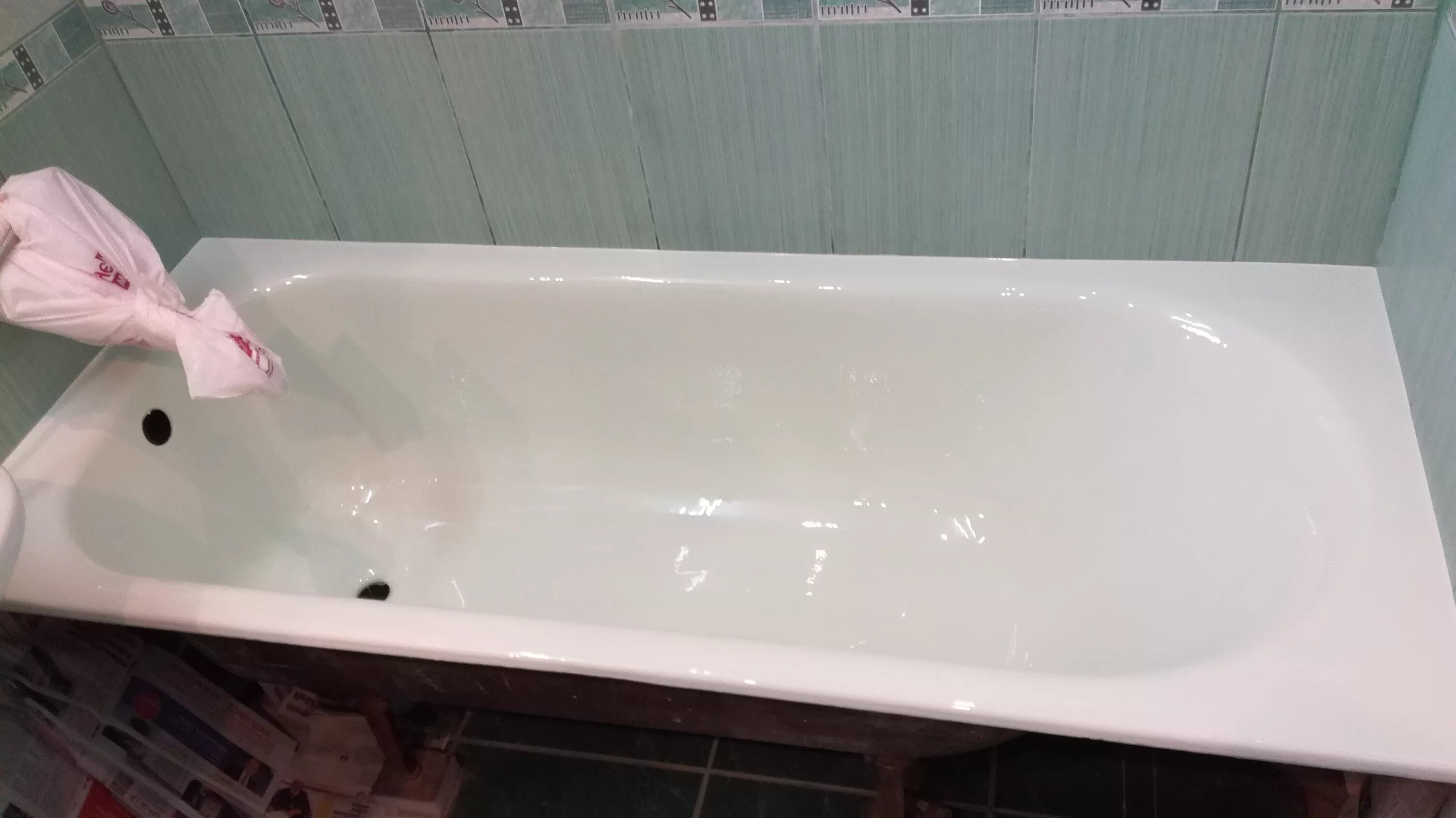Ванна акрил киров. Восстановление ванны акрилом. наливной уголок на ванну акрилом что это. наливной акриловый уголок для ванны. что такое наливной уголок в ванной.