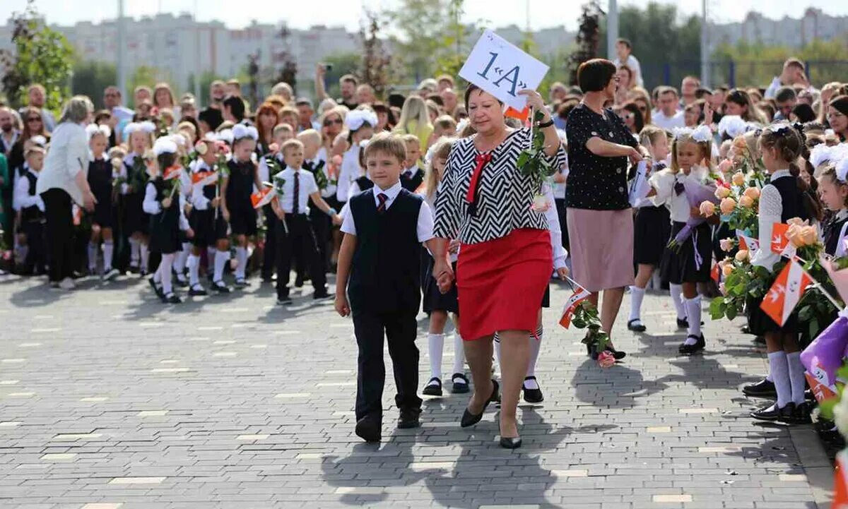 Школа 107 Воронеж. Мегашкола Воронеж 2023. Новая школа в Воронеже. 1 Сентября 2023. 1 класс 107 школе