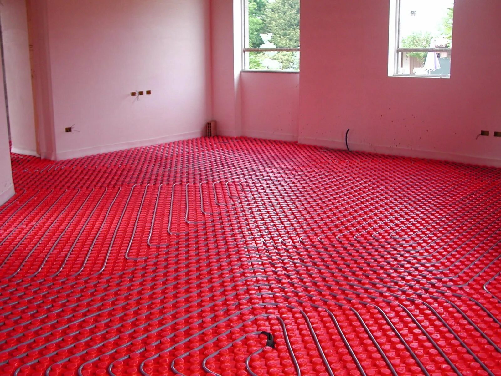 Линолеум для тёплого пола маркировка. Линолеум на теплый пол. Теплый пол на кухне. Инфракрасный пол под линолеум монтаж. Маты для тёплого пола с бобышками энергофлекс 30 мм.