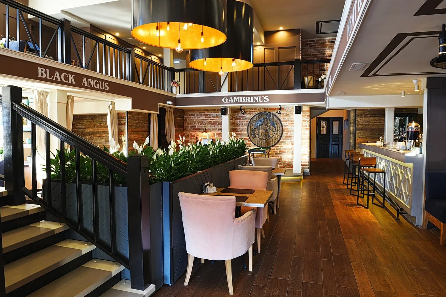 Ресторан гамбринус тверская. Гамбринус парк культуры. Гамбринус, москва, профсоюзная улица. Ресторан гамбринус на профсоюзной 142. Гамбринус ресторан коньково.