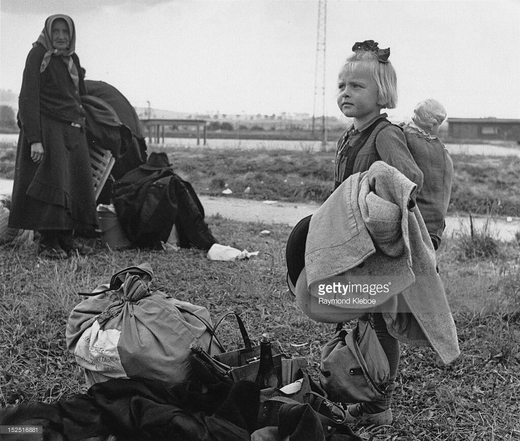 Депортация в годы войны. Депортация немцев из Чехословакии 1945. Выселение немцев из Силезии в 1945. Депортация немцев из Польши 1945.