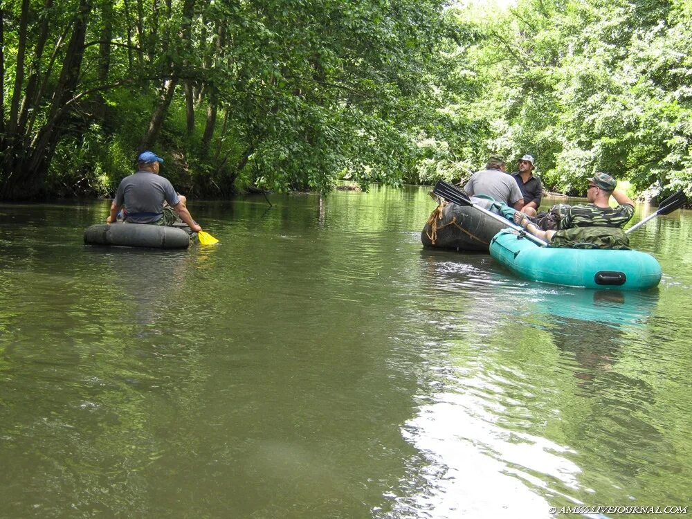 Вода в реке сура. Сплав по реке Сура. Сплав по реке Сура Пензенская область. Река айва Пензенская область сплав. Сплав на лодке ПВХ.