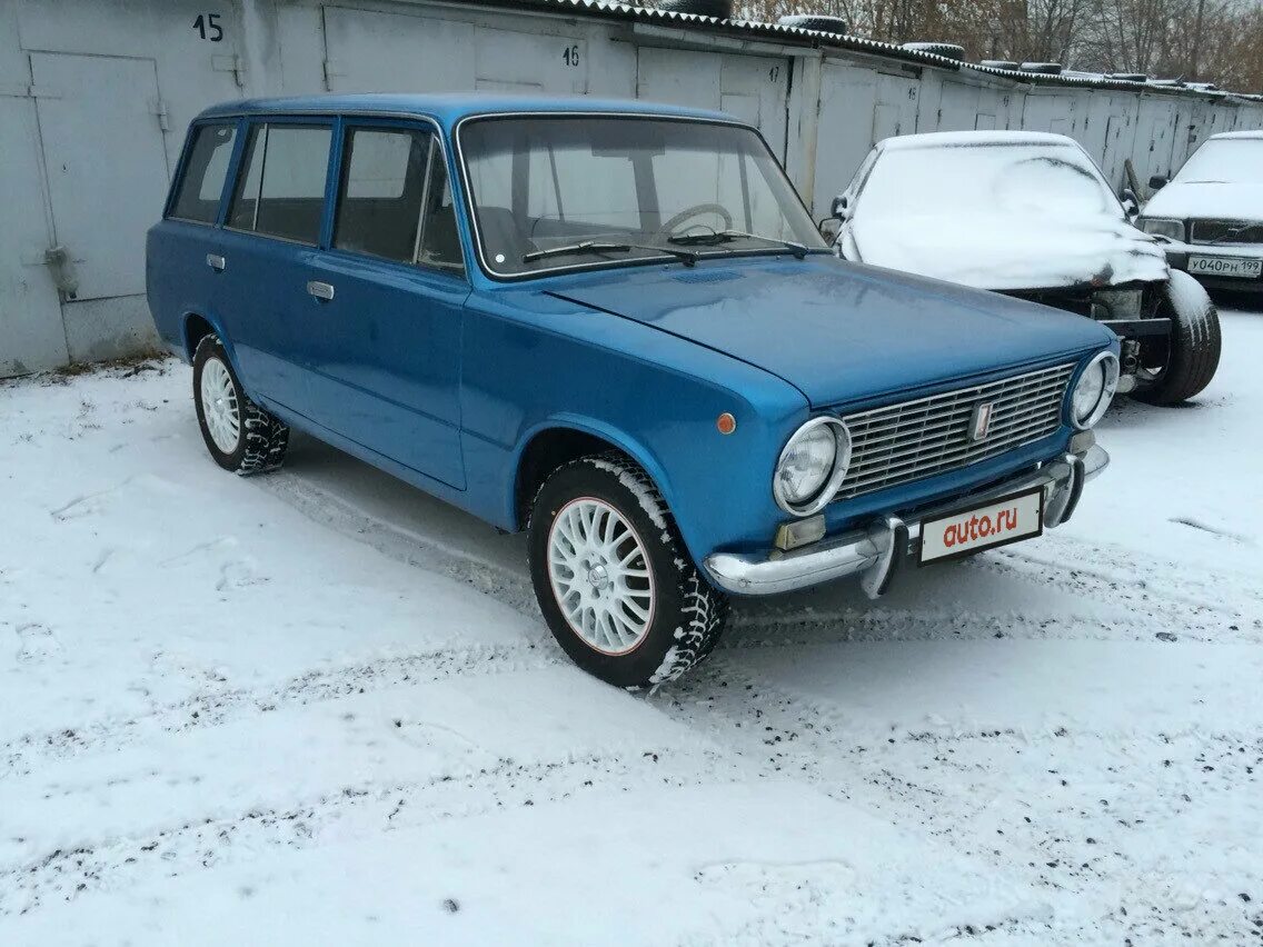 Автомобили ваз продажа иркутской. ВАЗ 2102 голубая. ВАЗ 2102 синяя. ВАЗ 2102 универсал голубая.