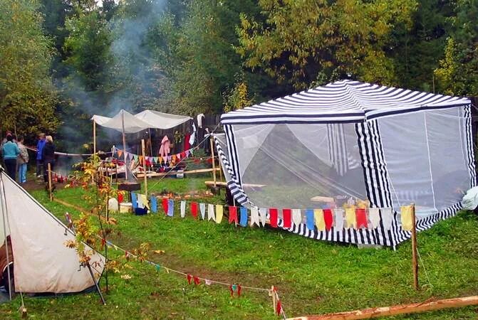 Бивуак это. Бивуак это. Туристический бивак. Бивуак это. Бивуак это.