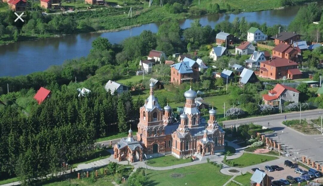 Истра дарно. Истра дарно. Церковь воздвижения креста господня дарна. Истра дарно. Храм в дарне истринский район.