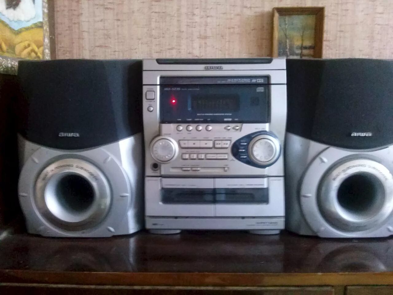Музыкальный центр aiwa cx. Aiwa nsx sz35. музыкальный центр aiwa cx-nsz35ez. aiwa nsx-sz200. aiwa nsx sz35 характеристики.