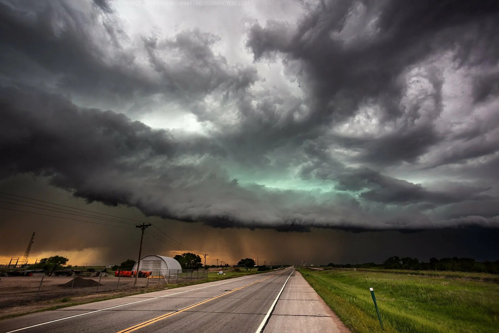 Clouds rolling
