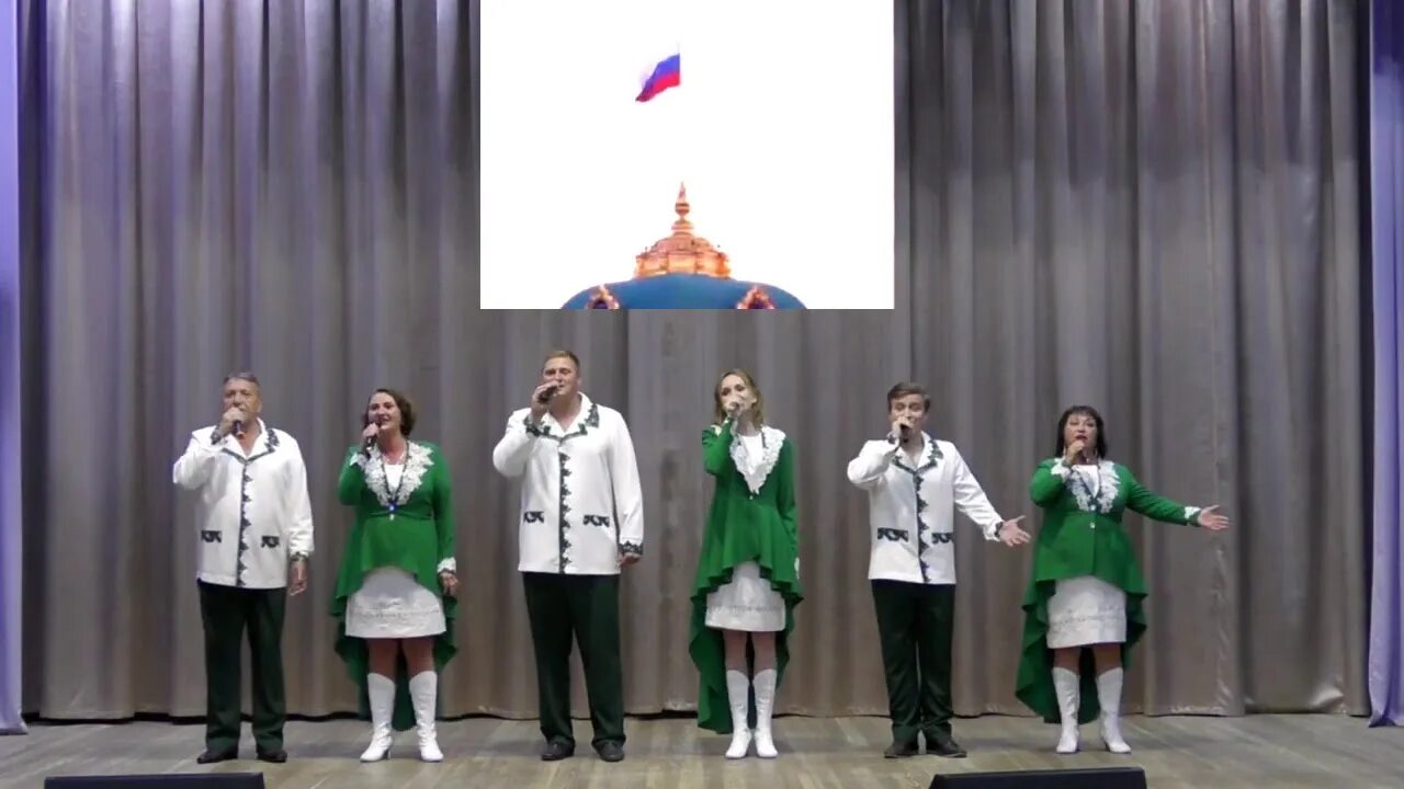 Районный дворец культуры семилуки. Районный дворец культуры семилуки. Дворец культуры семилуки. Школы в семилуках воронежская область. Одежда сцены в доме культуры.