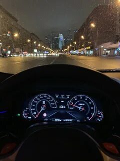 Фото за рулем ночью