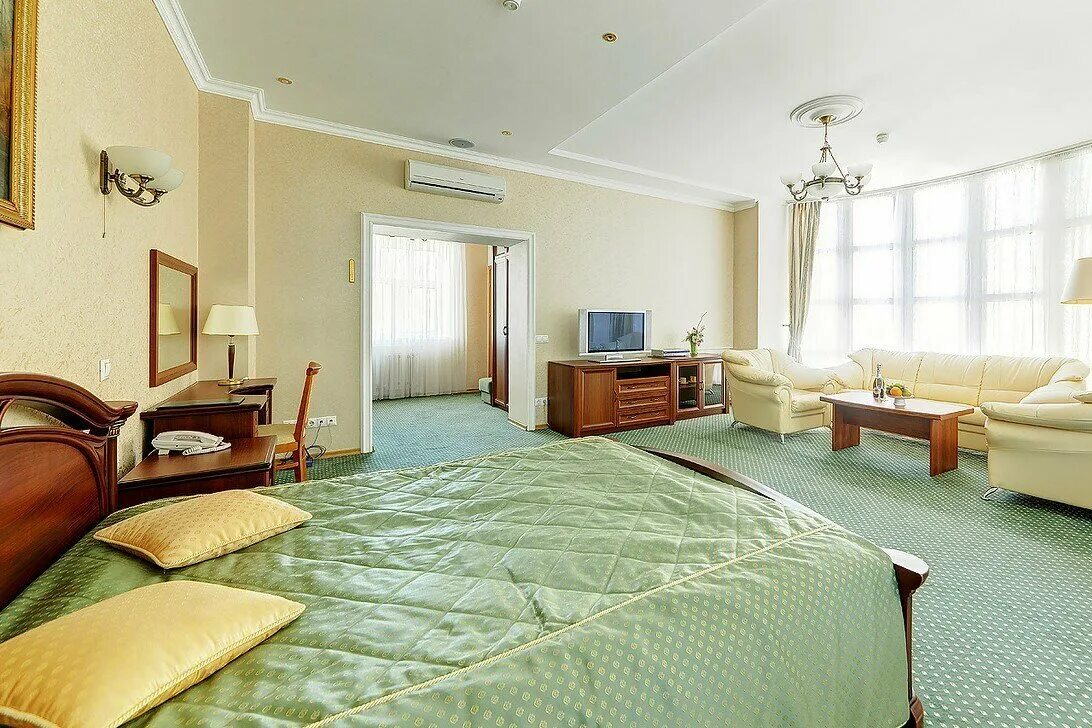 Очарованный странник кафе орел. Орел очарованный странник отель. Гостиница очарованный странник. Очарованный странник гостиница г. Очарованный странник кафе орел.