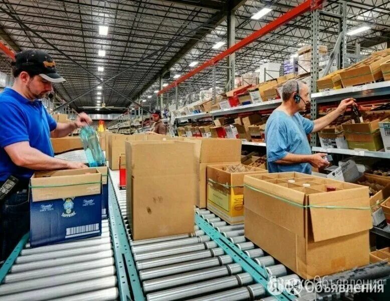 комплектовщик вакансии москва прямой. работник склада. склад rohlik чехия. комплектовщик табачного склада. армтек склад комплектовщик.