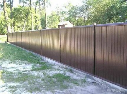 Варианты заборов из профнастила