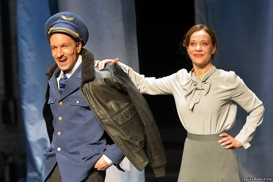 обещание на рассвете театр вахтангова. театр им вахтангова спектакль обещание на рассвете. обещание на рассвете спектакль вахтангова. театр вахтангова обещание на рассвете +актеры. обещание на рассвете спектакль в театре пушкина.