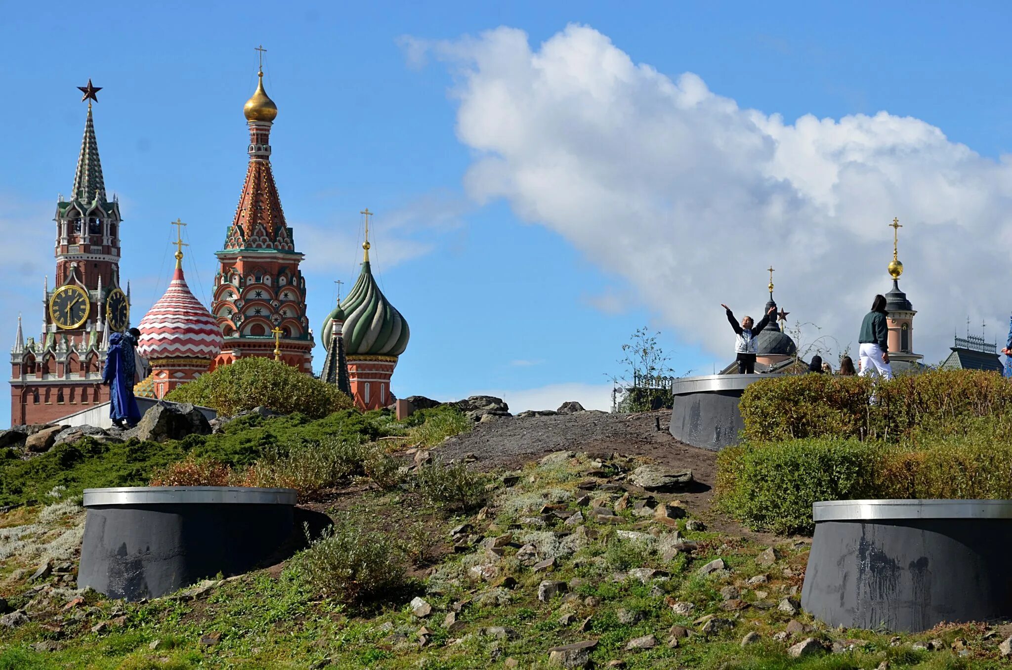 Парк Зарядье 2022. Парк Зарядье проект. Москва Кремль Зарядье. Святого Георгия Зарядье. Зарядье выставки 2024