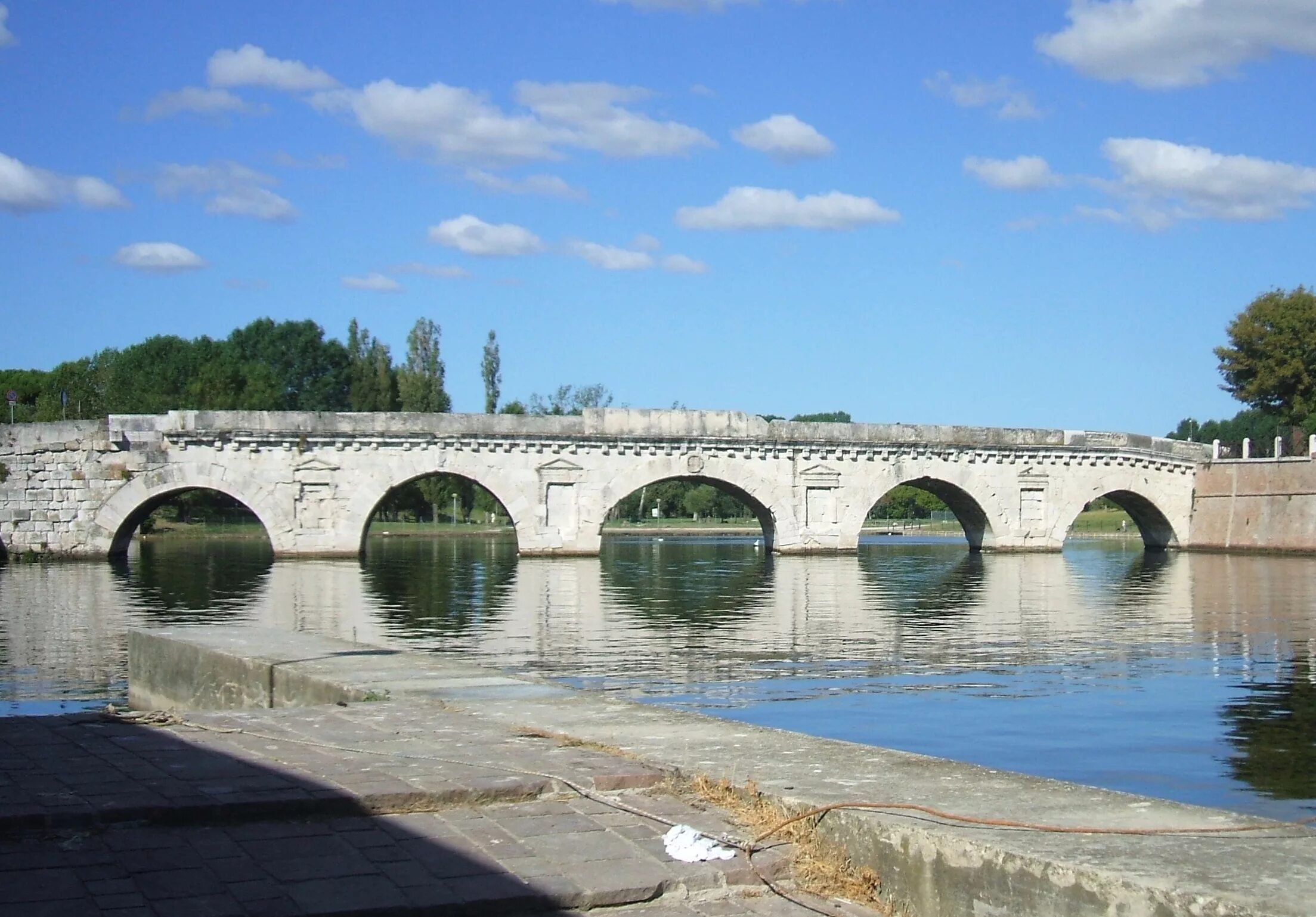 Мост марии пиа эйфель. Ponte обувь. Мост де сюлли во франции. Порту мост дона луиша. Мост тиберия римини фото.