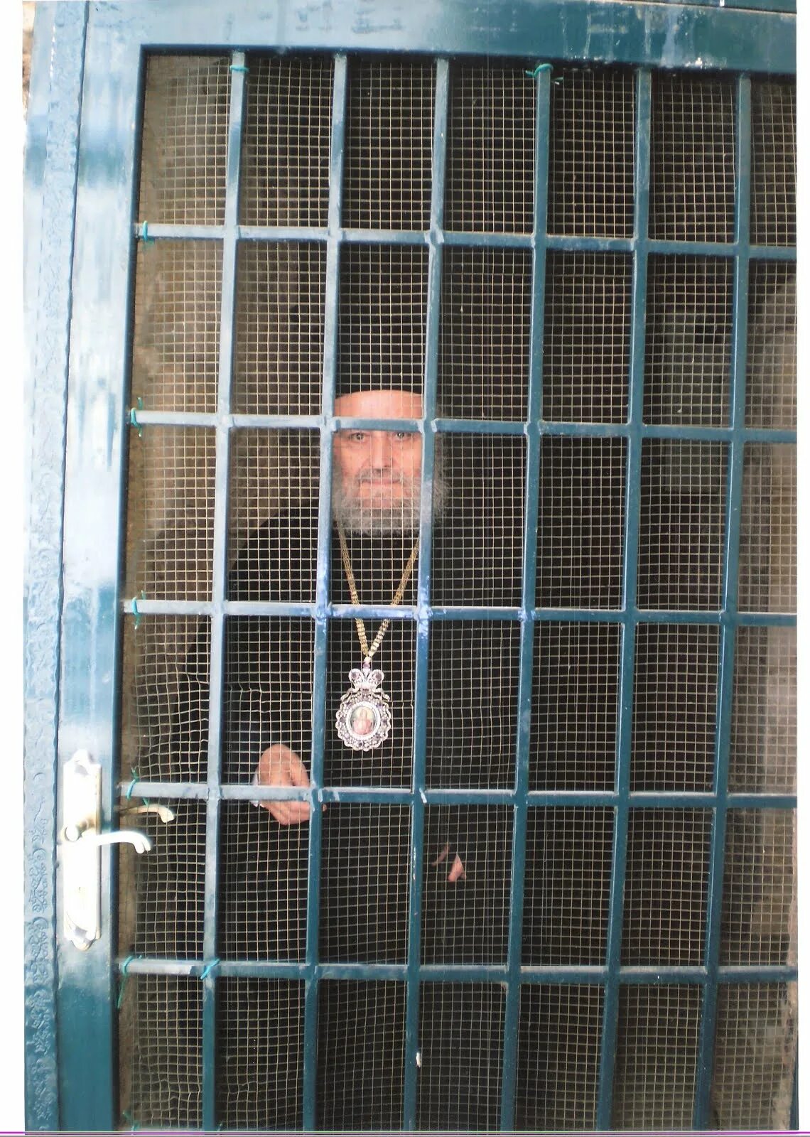 гибель патриарха гермогена. заточение патриарха. заточение иринея. патриарх гермоген смута. 2008.