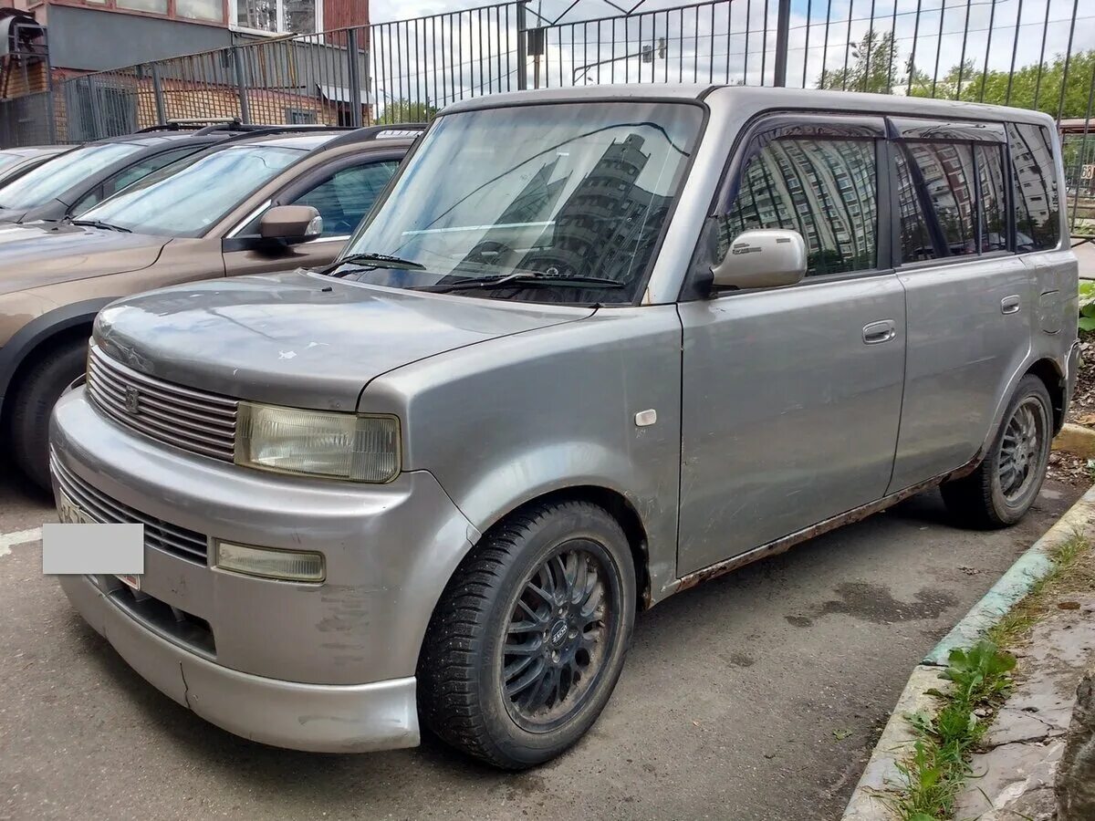 Тойота бб поколения. Toyota BB 2001. Тойота ББ 2001 год. Тойота ББ 1 поколение. Toyota BB 2001г.