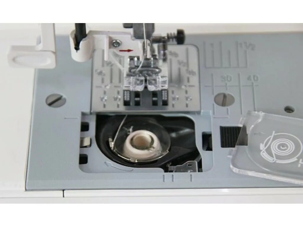 Janome 2160 dc. Машинка Janome 2160 DC. Швейная машина Janome DC 2160 комплектация. Крышка челнока Janome 2160 DC. Шнур Janome 2160dc.