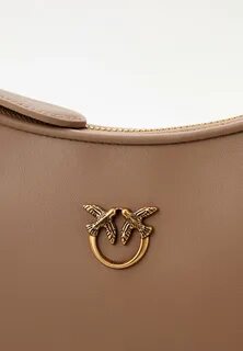 "Сумка выполнена из натуральной кожи. 