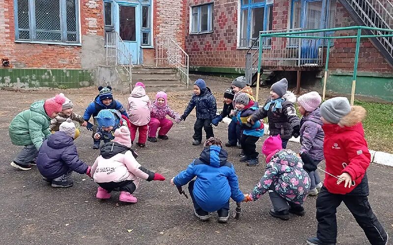 Башанта садик гонка. Подвижные игры детства Ломоносова. Детский сад Сьяновский Теремок. Подвижные игры ко Дню матери в детском саду. Подвижные игры огород