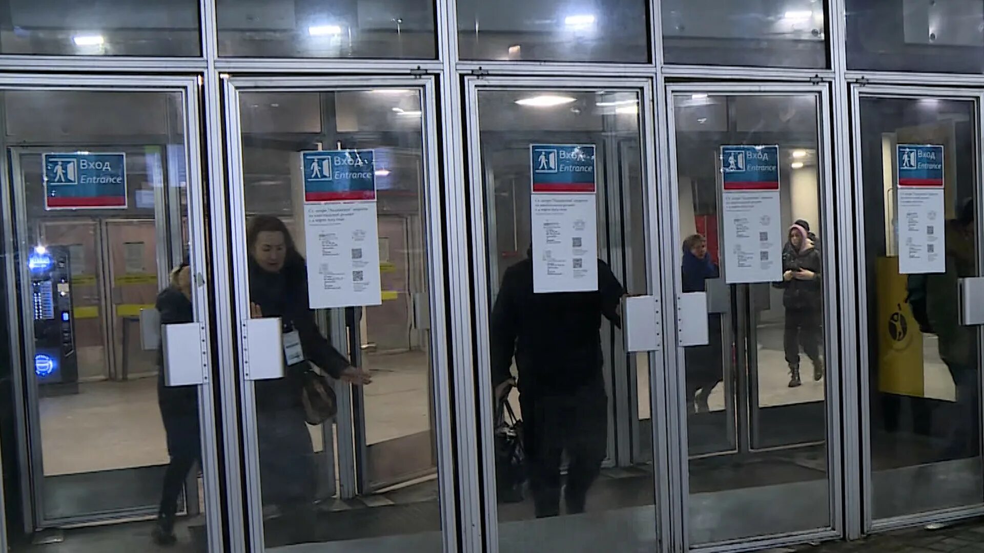 Строительство станции спортивная в новосибирске 27. Закрытие станции ладожская. Закрытая станция метро ладожская. Карта метрополитена санкт петербурга. Метро ладожская закрыта.