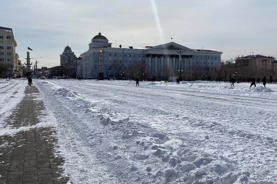 Зимний город. Снежное площадь ленина. Снег на площади. Снег на площади. Площадь ленина зима.