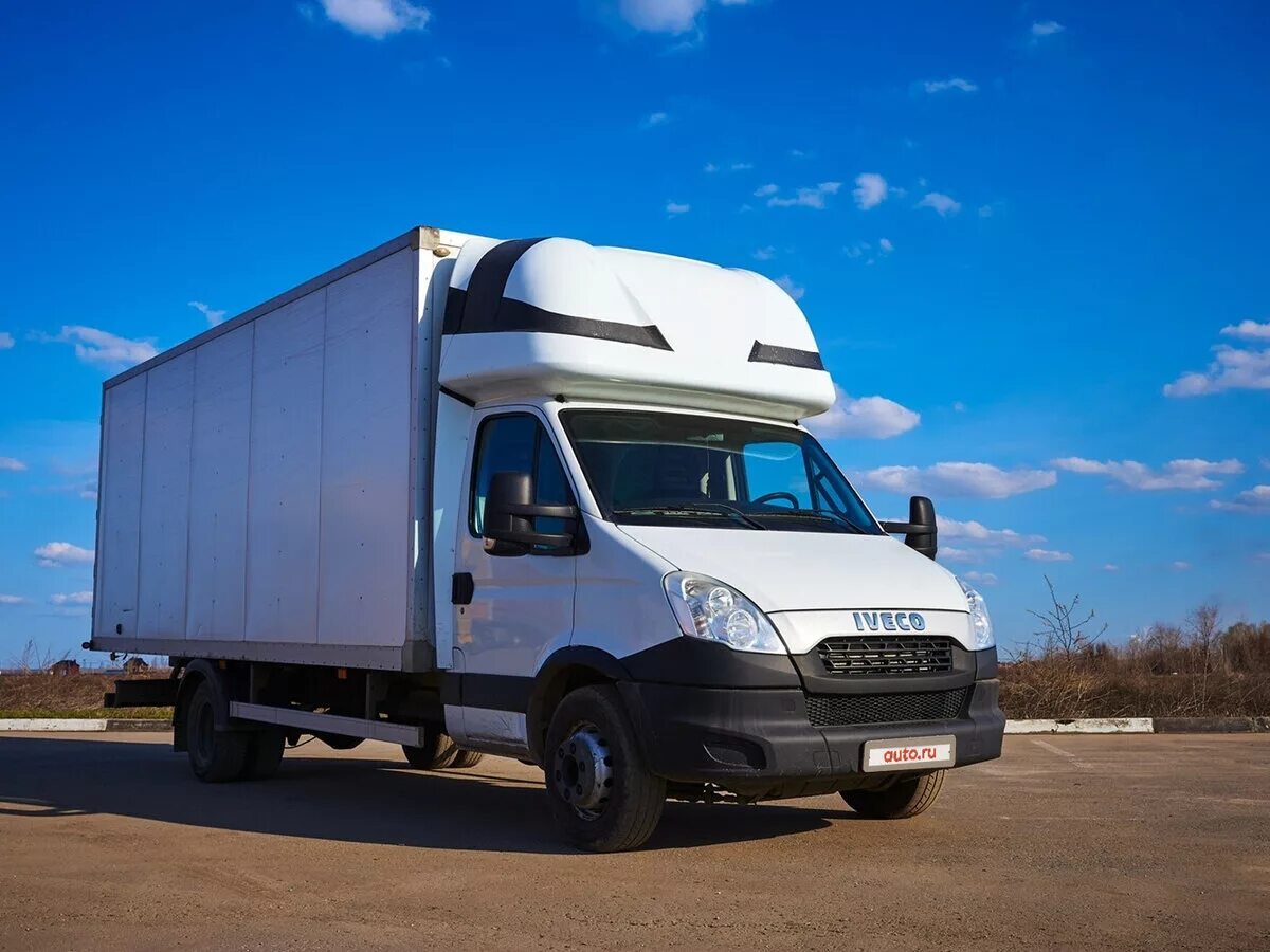Ивеко дейли фургон. Iveco daily 2021 фургон. Ивеко грузовой фургон. Iveco daily грузовой фургон. Ивеко грузовой фургон.