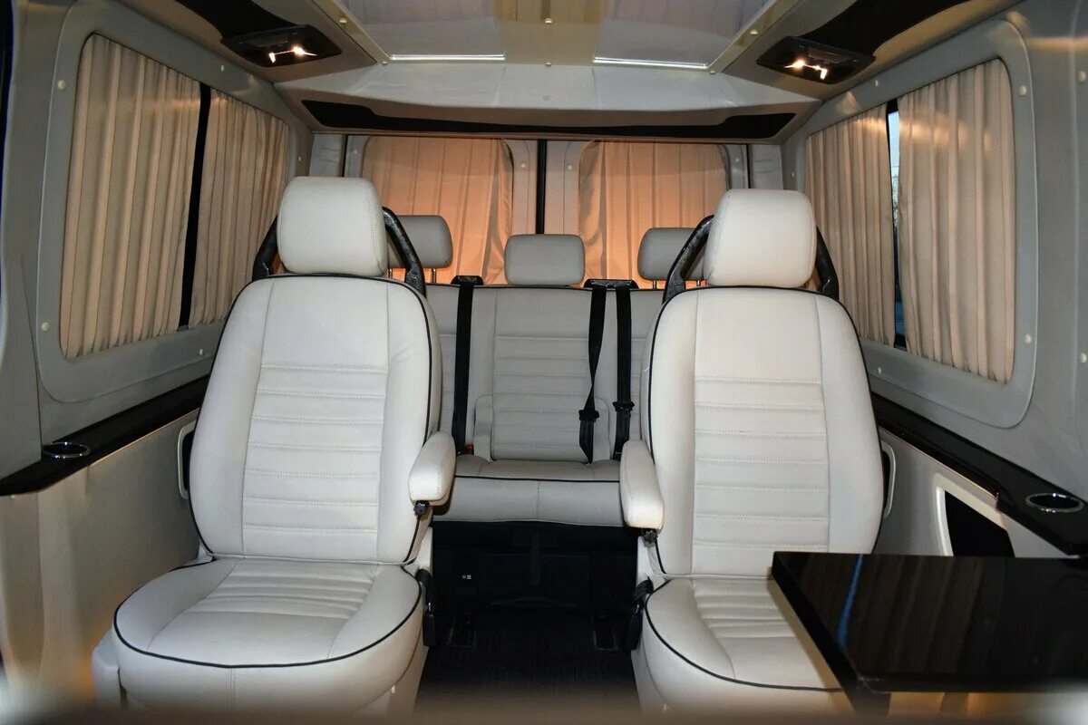 Заказ Mercedes Viano (625) - минивэны в аренду с водителем STATUS CAR