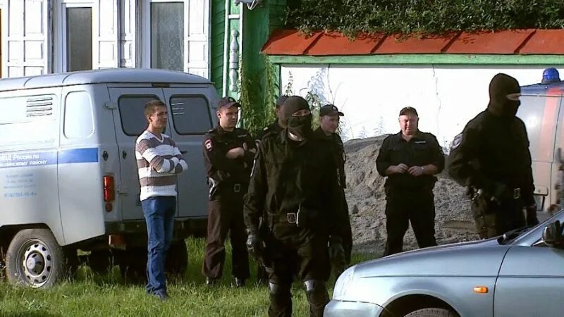 Погода в одиночной. Погода в орске. Фобос прогноз погоды. Погодный фон. Прогноз погоды мужик.
