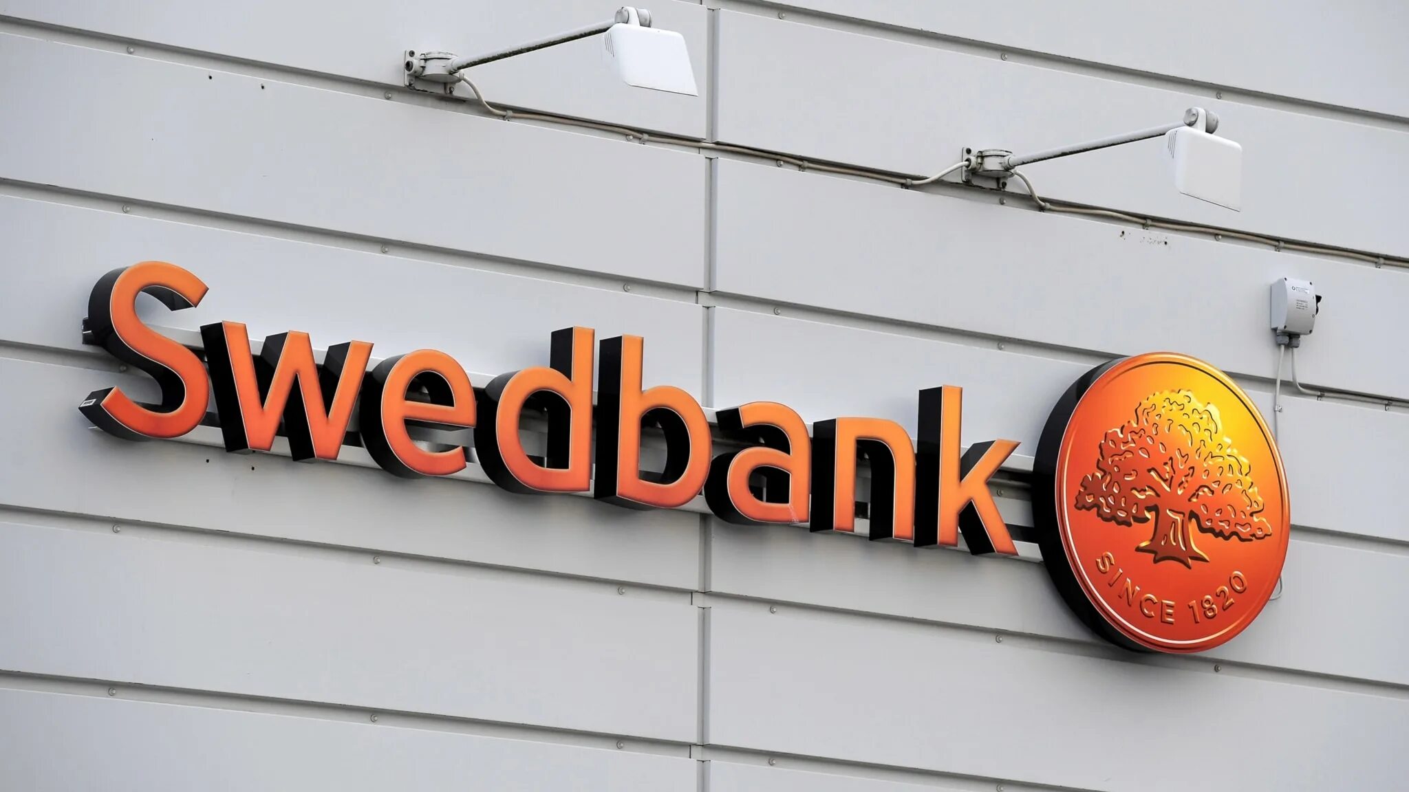 Swedbank lv. Шведбанк. Логотип Swedbank. Шведбанк Литва. Swedbank Нарва.