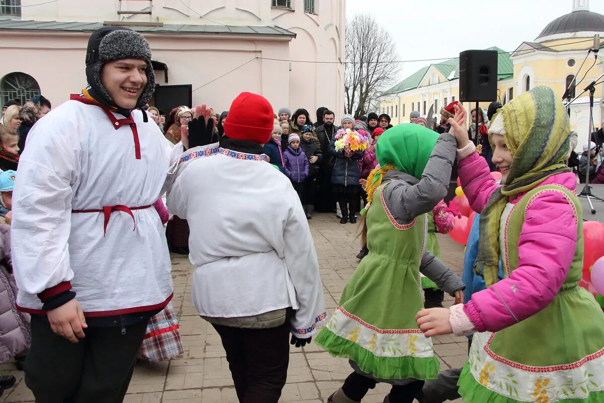 Одежда на масленицу для детей