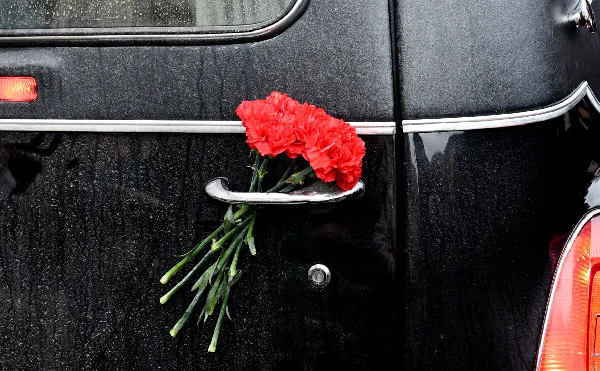 В Украине прошли похороны. Калуга похороны военных. Похороны российских военных Саратов. 24 апреля военные