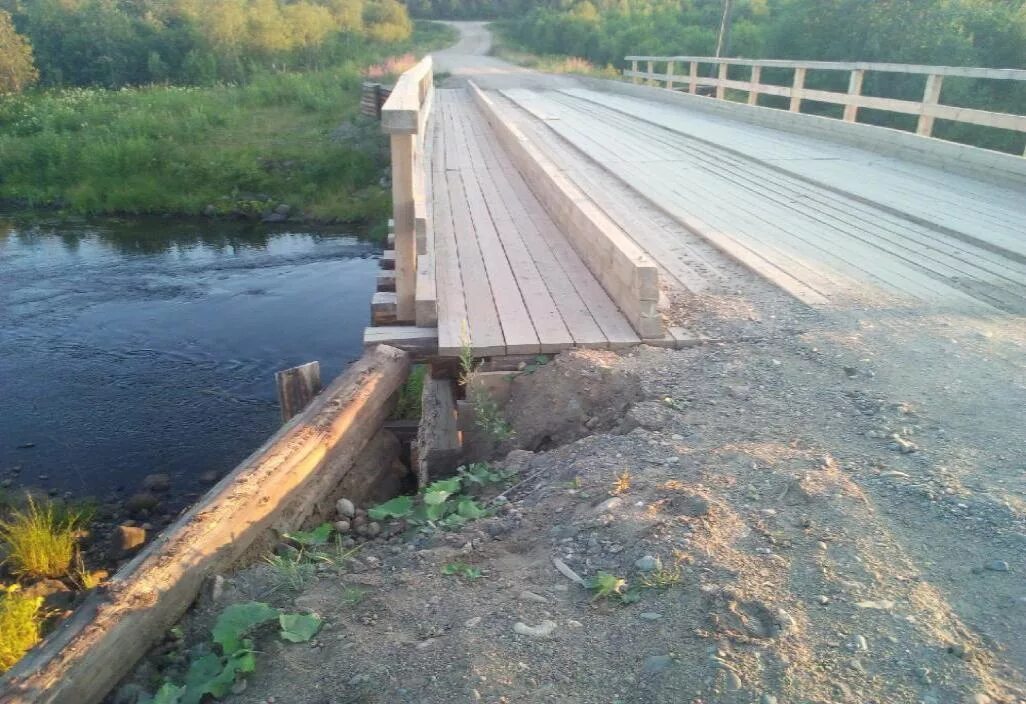 Без досок без топоров через речку мост. Деревня бабаево вологодская область. мост в бабаево вологодской области. пяжелка вологодская область. река в бабаево вологодской области.