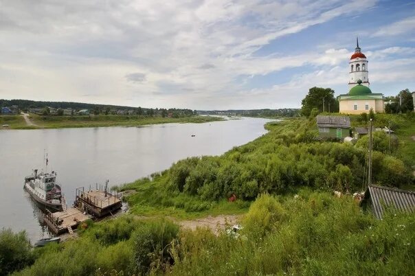 Река сухона города. Река Сухона Тотьма. Город Вологда река Сухона. Тотьма Вологодская область. Река Ковда Тотьма.