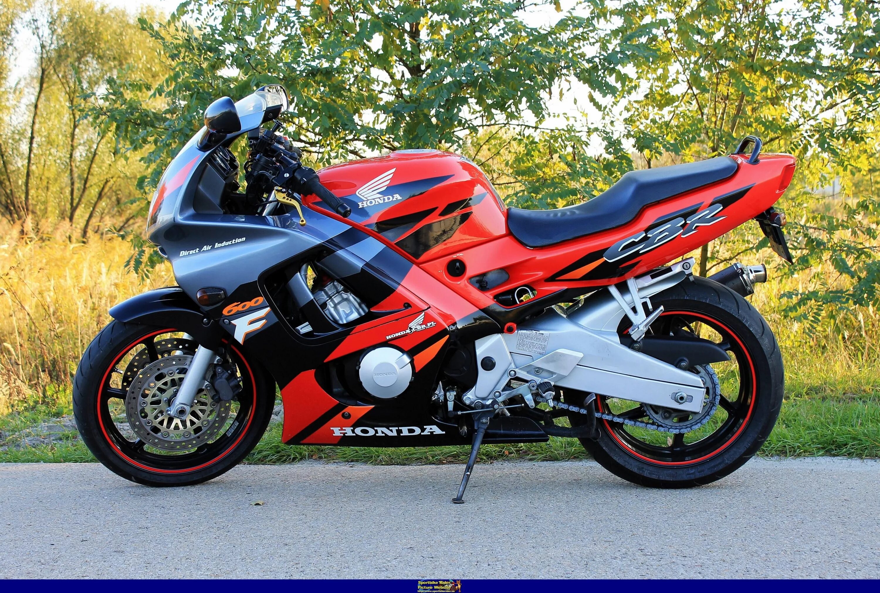 Honda cbr600f. Хонда СБР 600 ф2. Хонда CBR 600 f2. Honda cbr600f Black.