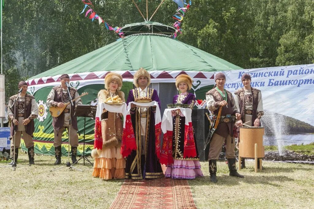 Сабантуй Кигинский район. Башкортостан верхней Киги Сабантуй. Народные праздники Башкортостана Сабантуй. Сабантуй Верхние Киги.