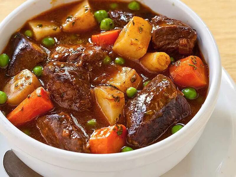 Стейк в духовке. Вторые блюда на праздничный стол. Мясо в духовке. Рецепт вкусного мяса на второе. Блюда из мяса.