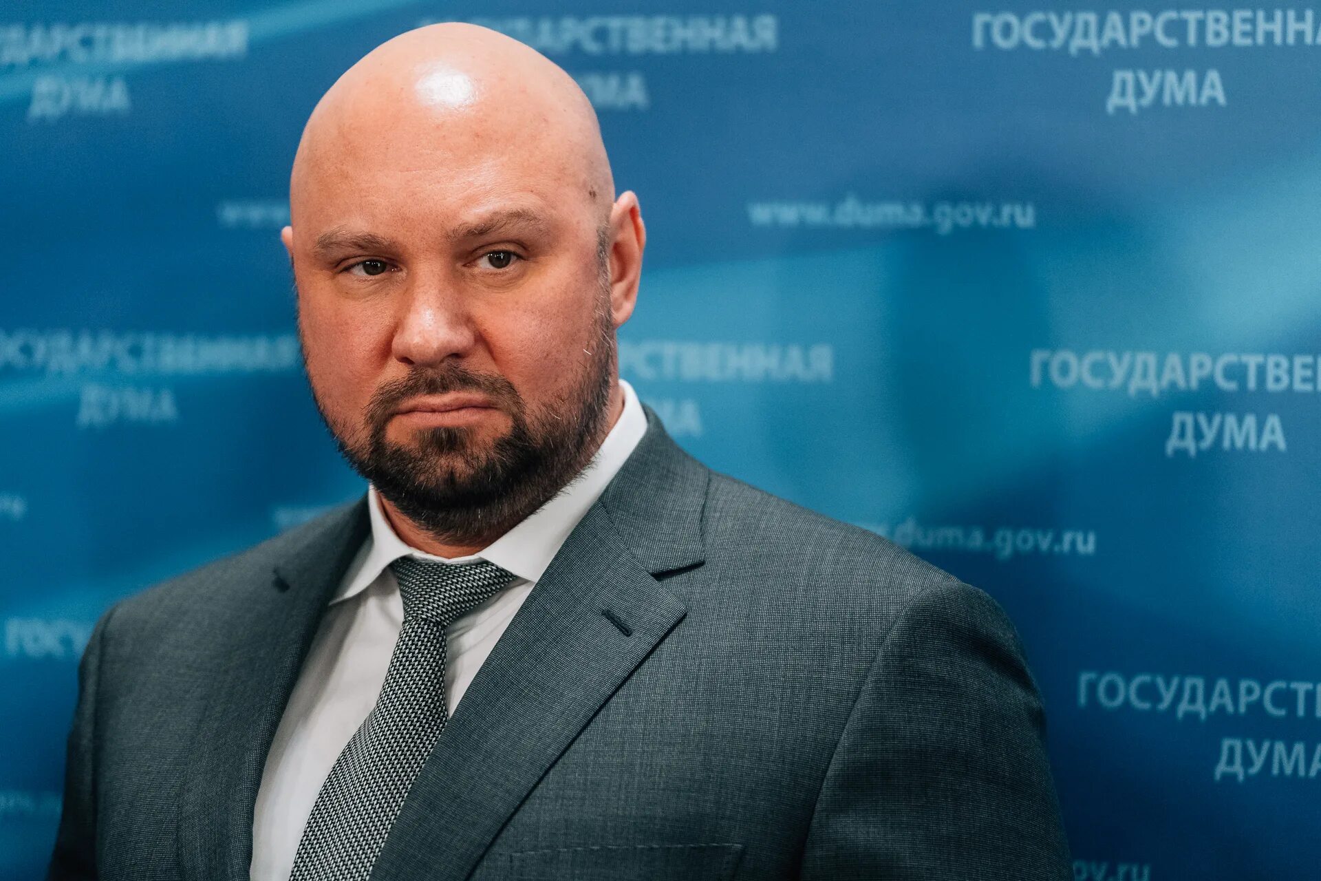 ЛЕНЯШИН Владимир Алексеевич