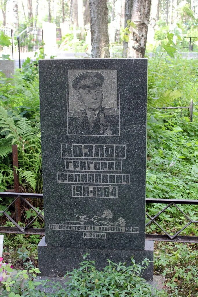 киновеевское кладбище петербурга. санкт-петербург братская могила мемориальный. киновеевское кладбище петербурга. киновеевское кладбище петербурга. киновеевское кладбище похороненные на киновеевском кладбище.