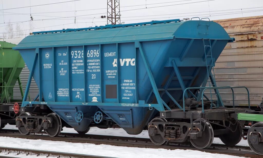 вагон хоппер цементовоз
