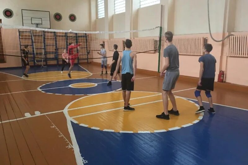 Детское гто. Спортивная школа 2 елец. Елецкая волейбольная команда. Спортивные школы елец. Гто город елец фото здания.