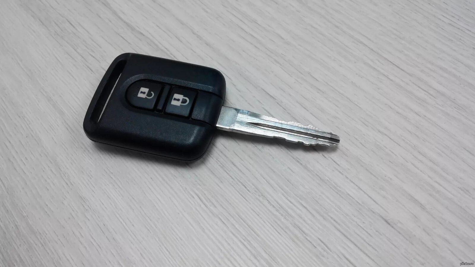 Потеряшка ключ nissan спб. Найдены ключи от машины. Ключи от машины ниссан. Ключи от машина ниссан альмера 2017. Найден ключ от автомобиля санкт петербург.