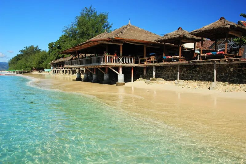 Гили мено индонезия. Гили мено остров. Остров траванган индонезия. Бали остров мено. Ломбок и острова гили.